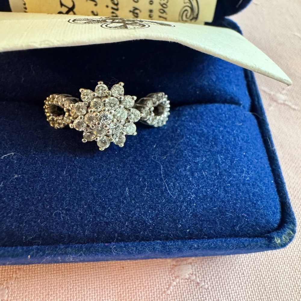 Camrose & Kross Jacqueline Kennedy Collection Ring – Vintage COA - Picture 13 of 13